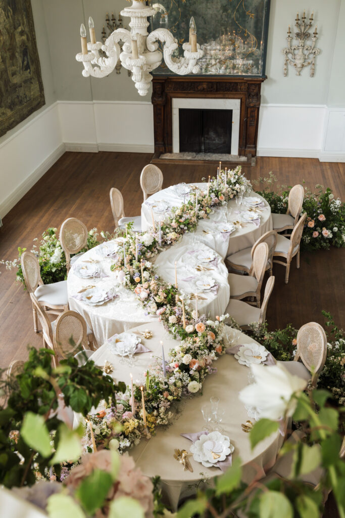 round snake tables with flowers on it