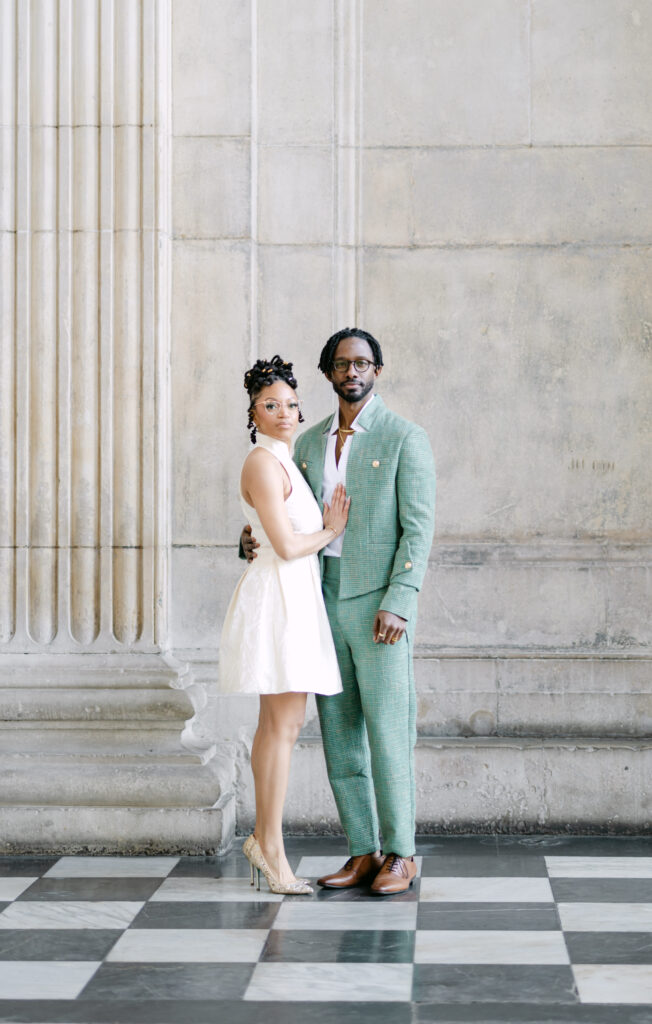 couple outside st pauls cathedral