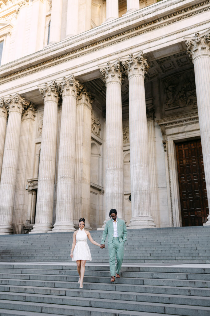 couple outside st pauls cathedral