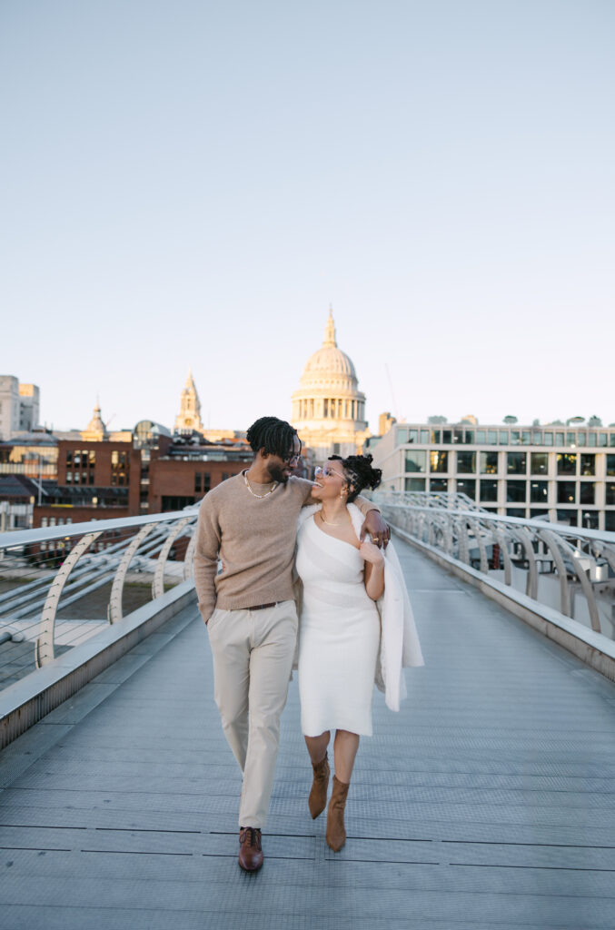 couple outside st pauls cathedral